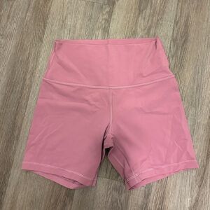 Dusty rose 6” align shorts